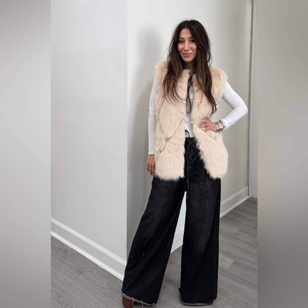 ShopEvelynne Cream Faux Fur Vest